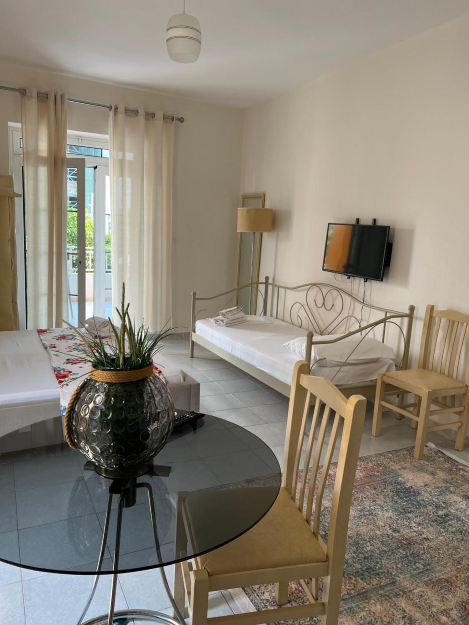 Mimi'S Apartments Влёра Экстерьер фото